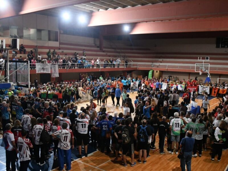 Equipos de 12 provincias participan del 3° Campeonato Argentino de Newcon en Termas