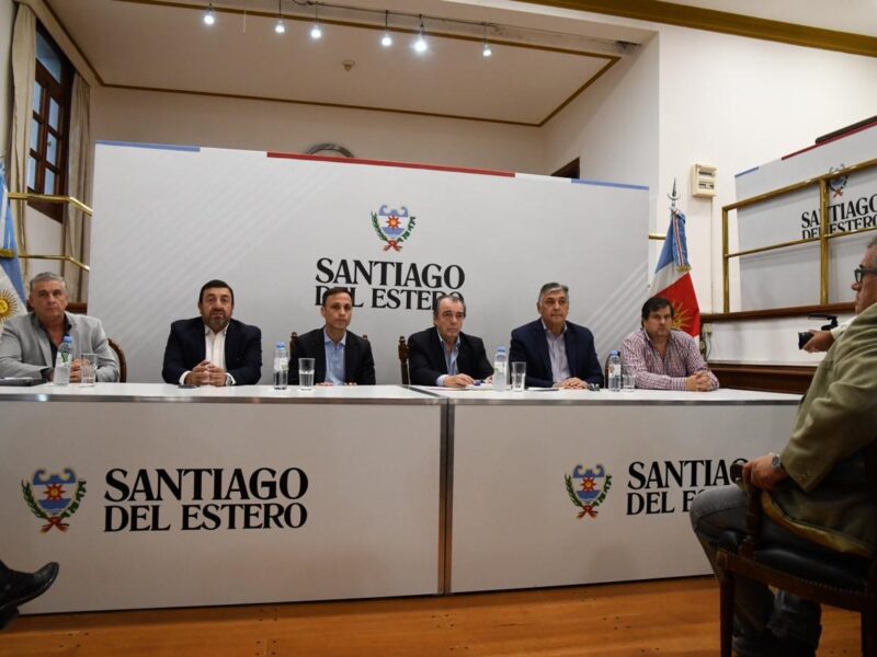 El ministerio de Desarrollo Social coordina acciones para colaborar con familias severamente afectadas por la emergencia Climática