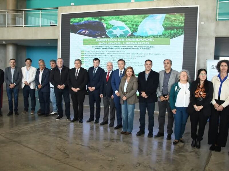 Dictan una jornada de capacitación sobre el “Manejo de  Residuos Sólidos Urbanos”