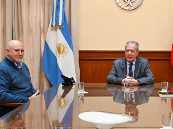 El Gobernador Elías Suárez recibió en Casa de Gobierno al Dr. Agustín Salvia