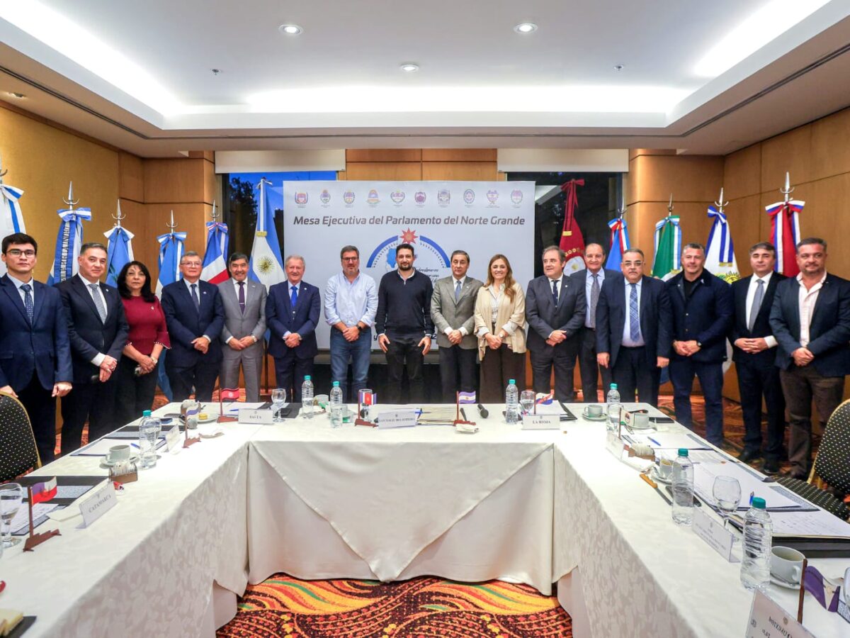 La Junta Ejecutiva del Parlamento del Norte Grande tuvo una marcada agenda por la defensa del federalismo