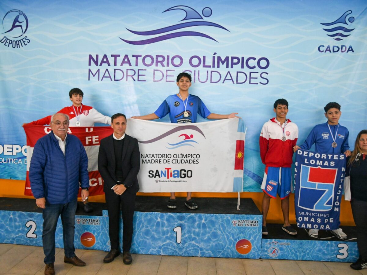 El Jefe de Gabinete participó de la premiación del Campeonato República de Natación