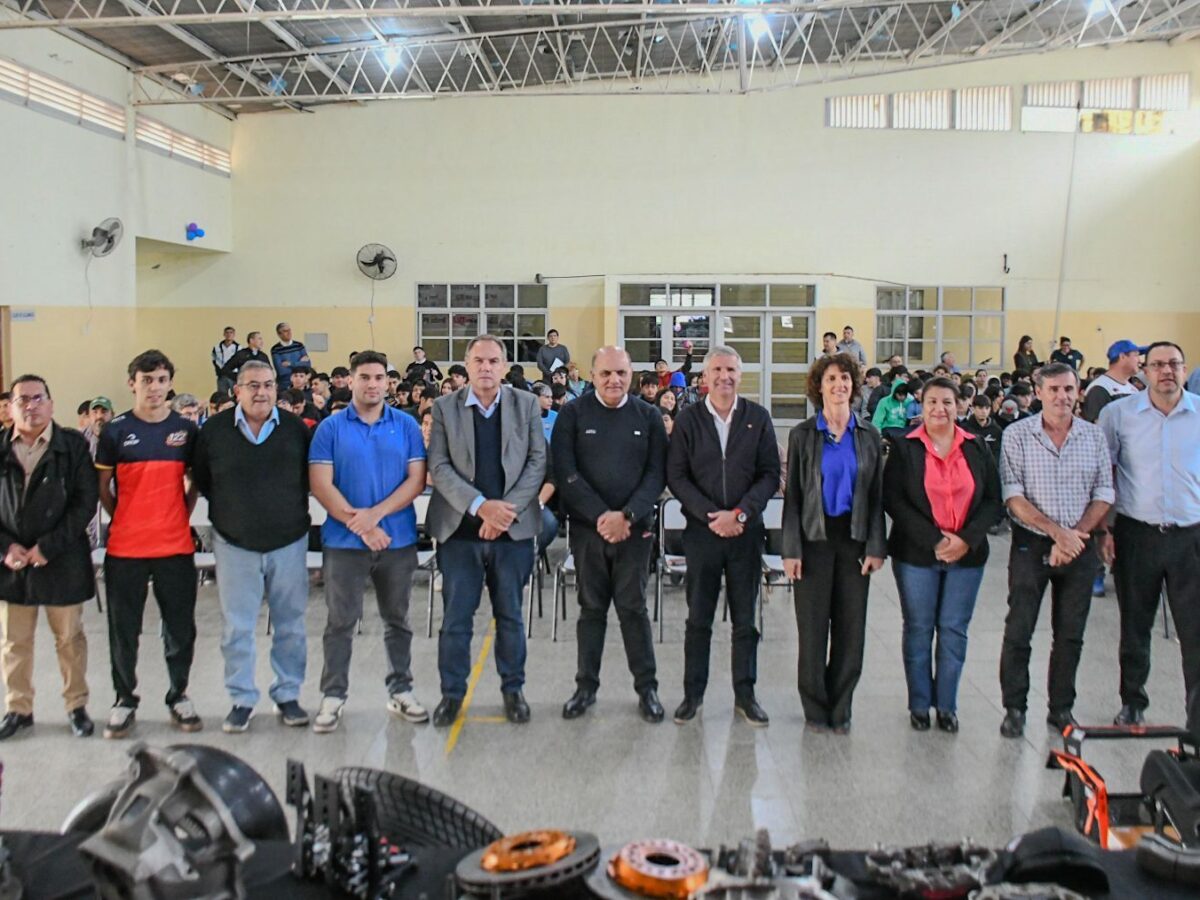 La ACTC brindó capacitaciones sobre mecánica a alumnos de la Escuela Técnica N°7 de Termas de Río Hondo