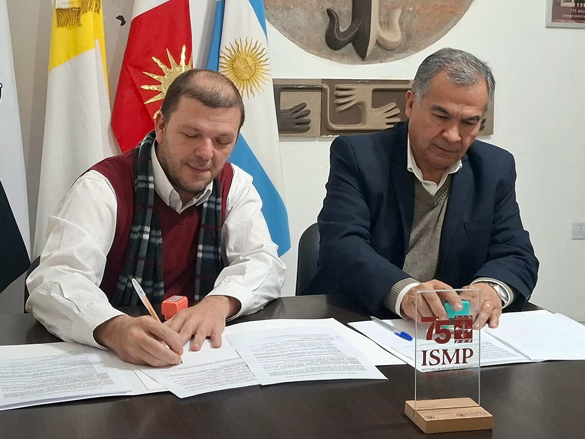 El ITSE firmó un convenio para que sus alumnos realicen prácticas profesionales en el Instituto San Martín de Porres