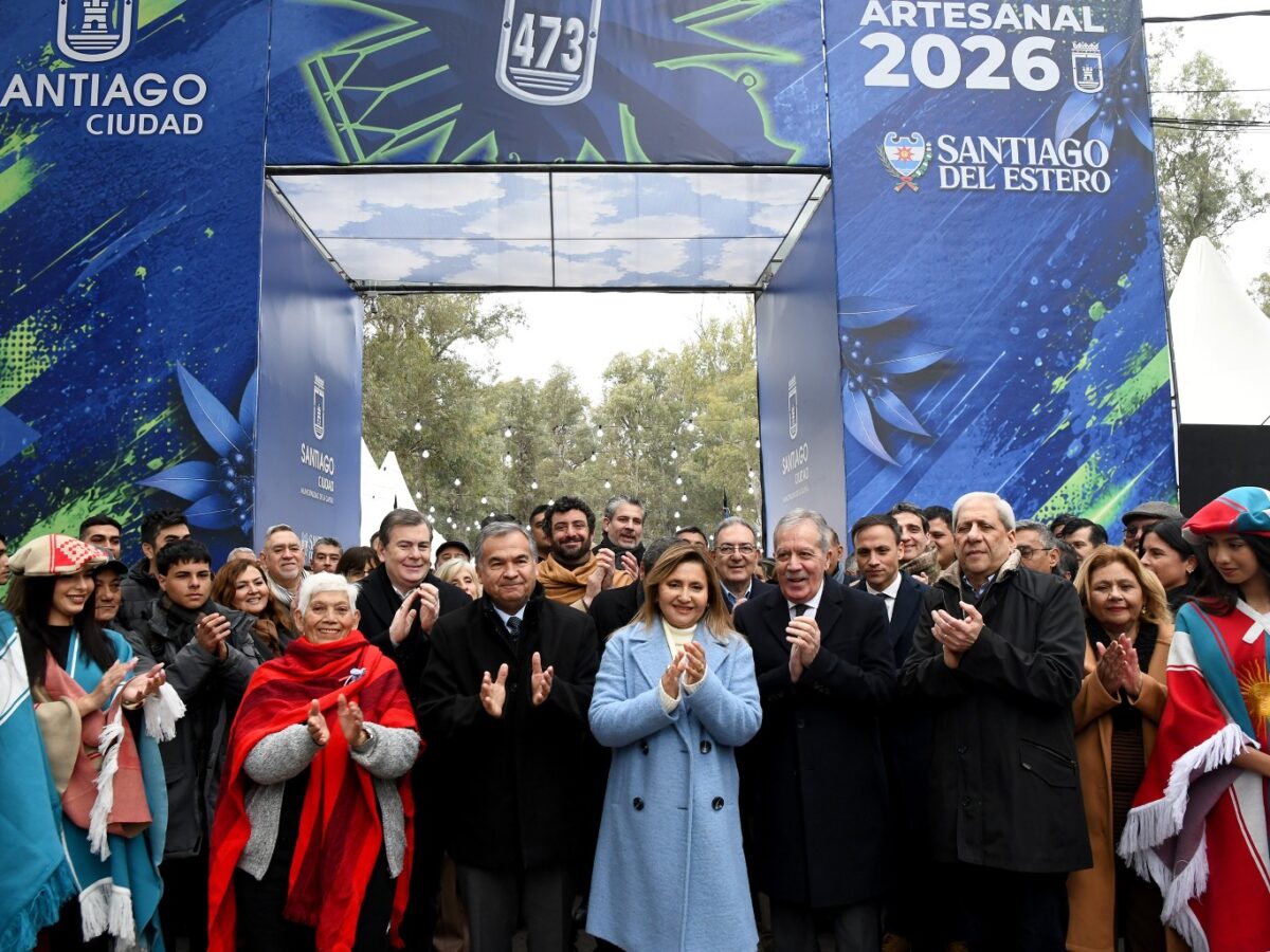 Elías  Suárez  participó de la inauguración de la Feria Artesanal en el Parque Aguirre en el marco de los festejos de los 473 años de la Madre de Ciudades