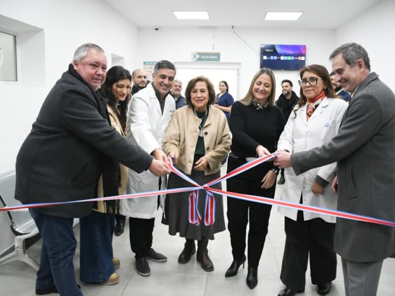 El Hospital Dr. Gumersindo Sayago inauguró una nueva sala de internación para mujeres y renovó los servicios de Hemodiálisis y Fibrobroncoscopía