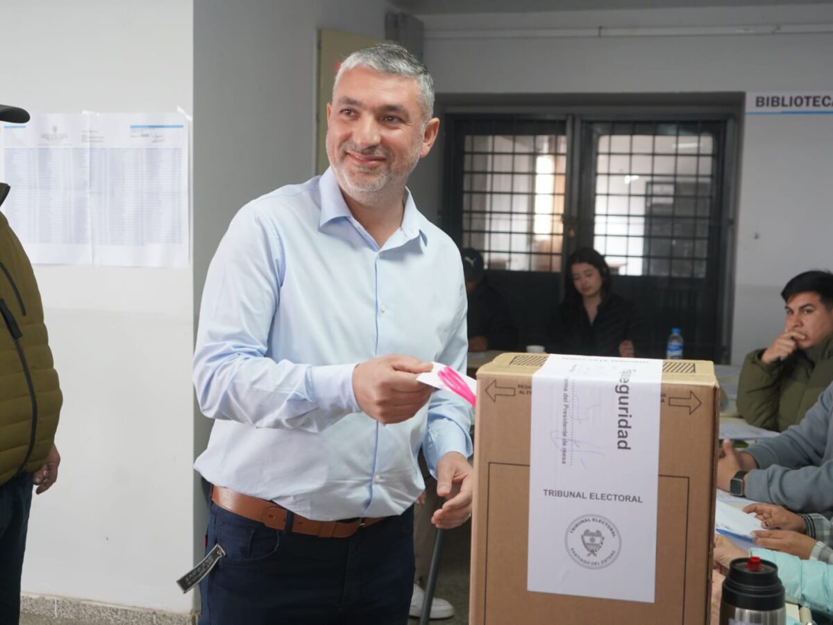 Estefán reafirmó su compromiso de trabajar en defensa de los derechos de los bandeños 