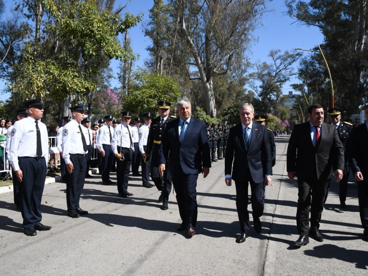 Elías Suárez participó del acto por el 74° aniversario de la Policía de la Provincia