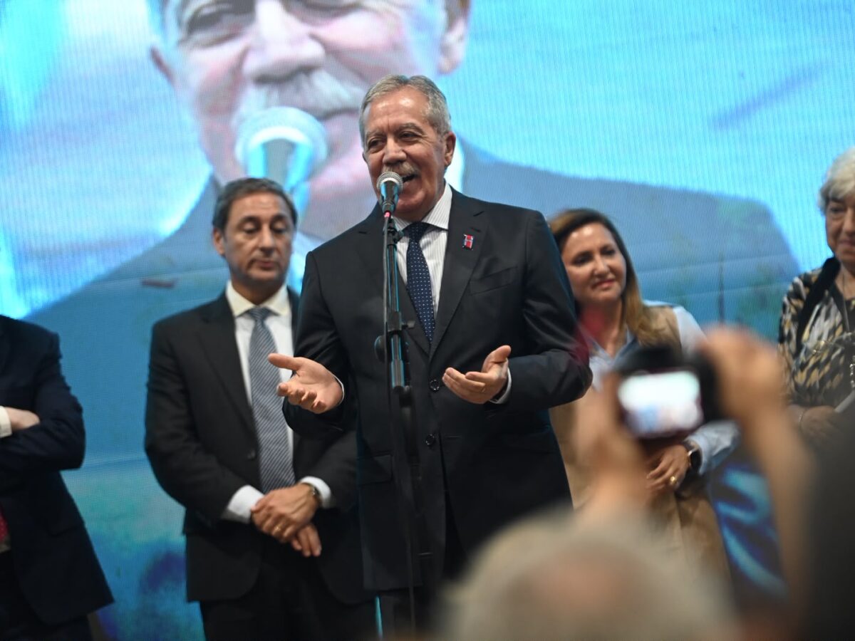 El Gobernador Elías Suárez participó de los festejos por el Día de los Jubilados