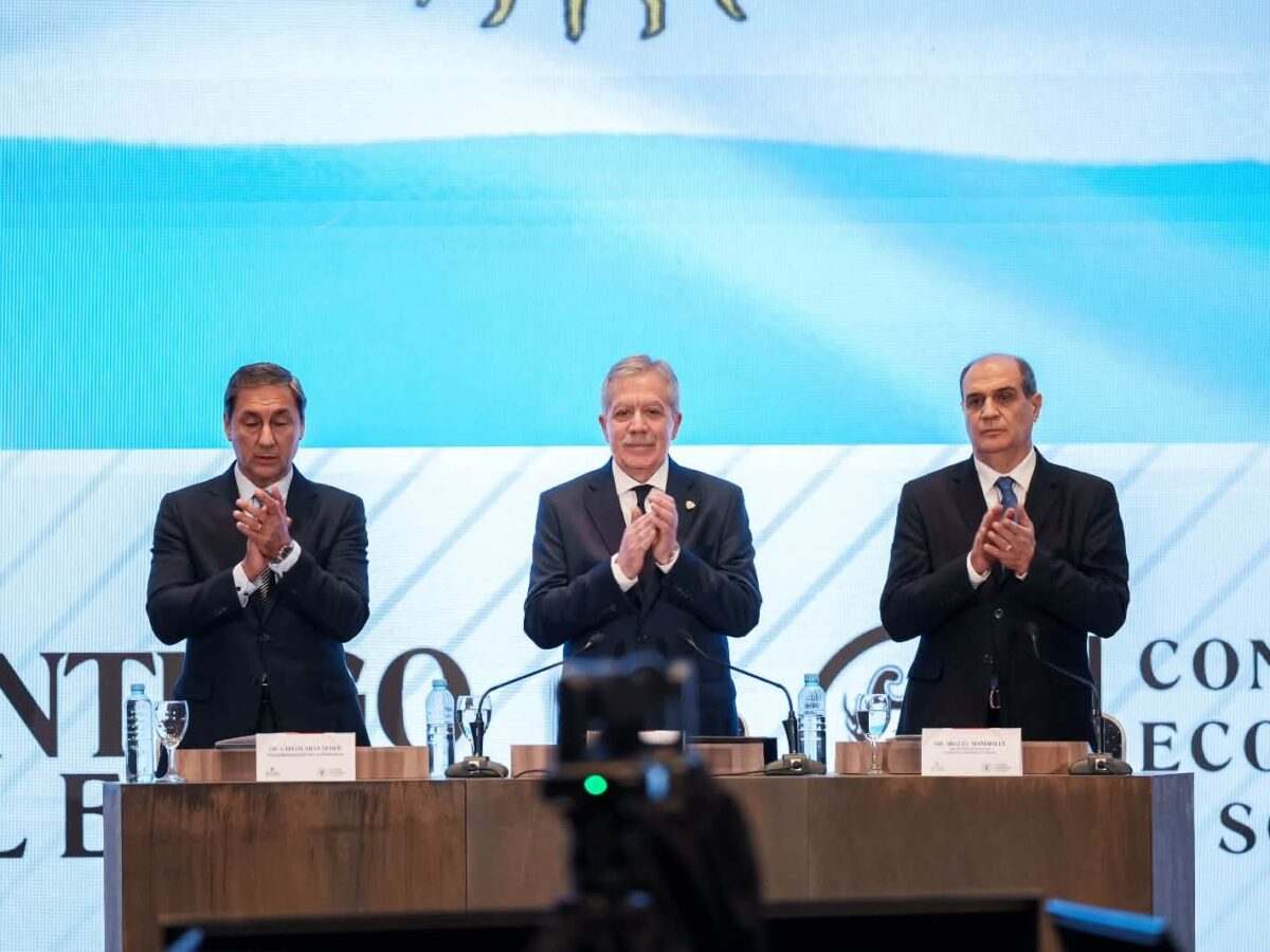 Elías Suárez presidió una reunión plenaria del Consejo Económico y Social y anunció un plan estratégico 2027-2028 con eje en el trabajo y la producción