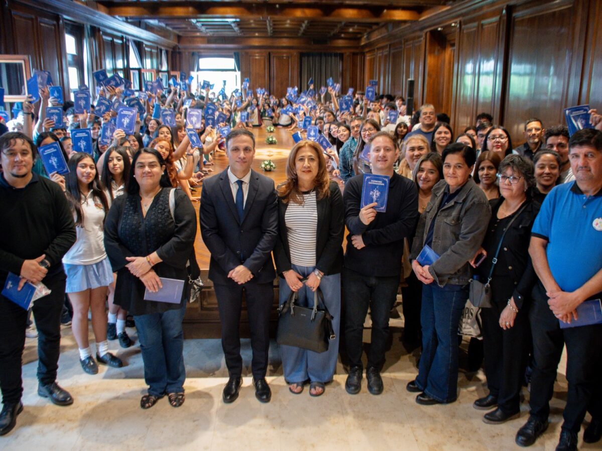 Alumnos de los departamentos Capital, Banda y Río Hondo visitaron Casa de Gobierno